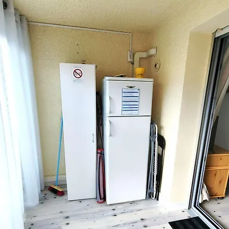T2 Climatise Renove Avec Parking Et Piscine Pour 4 Pres De La - Fr-1-607-205 아파트